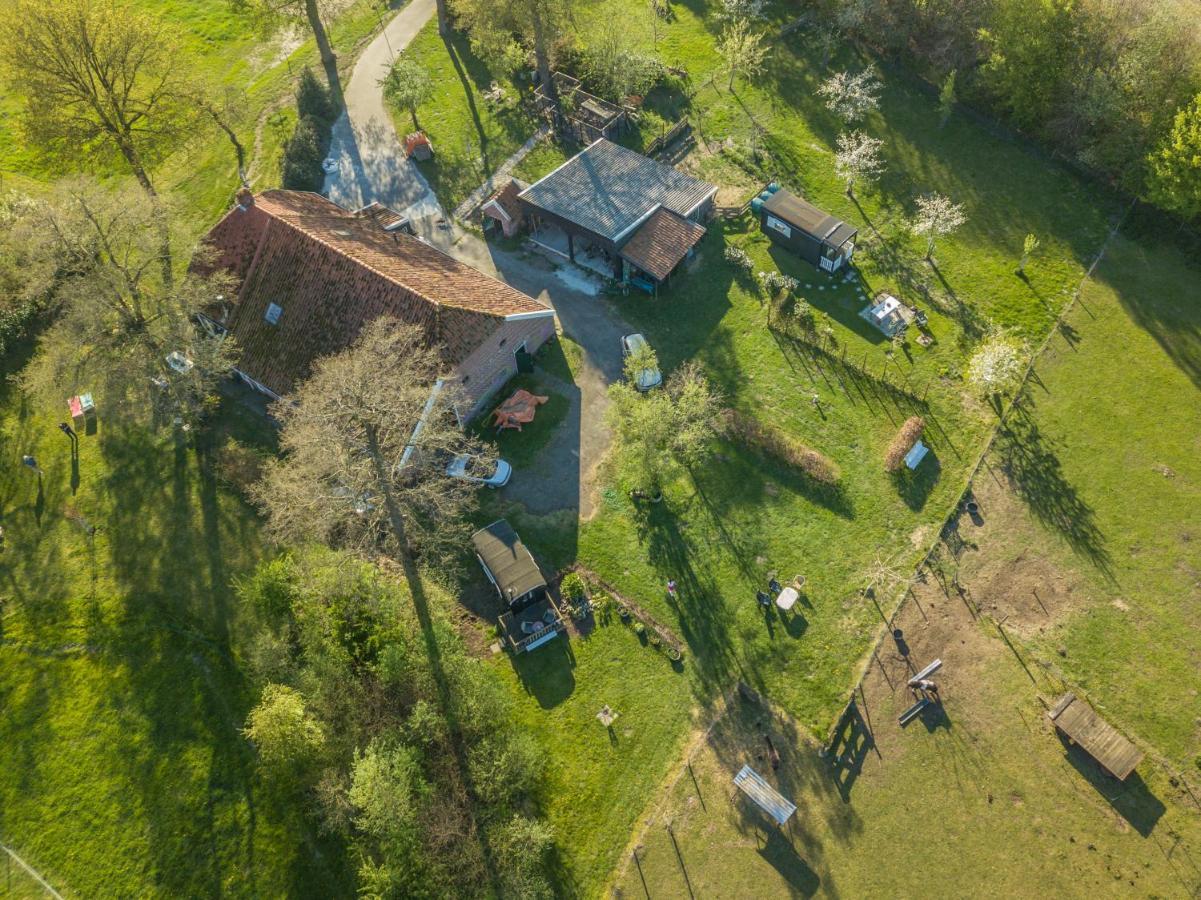 Pipowagen Elsebein Groningen Westerwolde Unieke Ligging Met Eigen Tuin En Vrij Uitzicht Over Veld Naar Natuurgebied Onstwedde 外观 照片