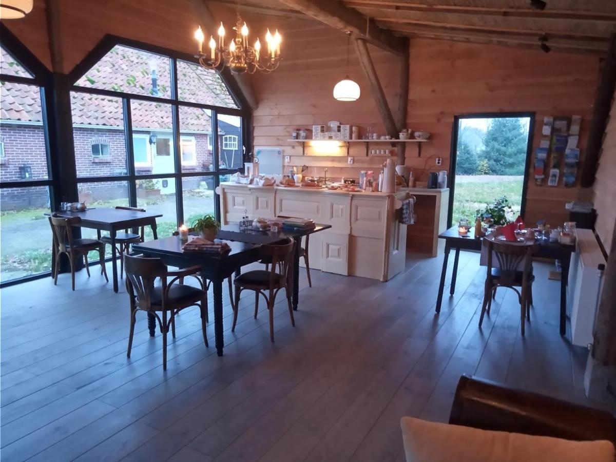 Pipowagen Elsebein Groningen Westerwolde Unieke Ligging Met Eigen Tuin En Vrij Uitzicht Over Veld Naar Natuurgebied Onstwedde 外观 照片
