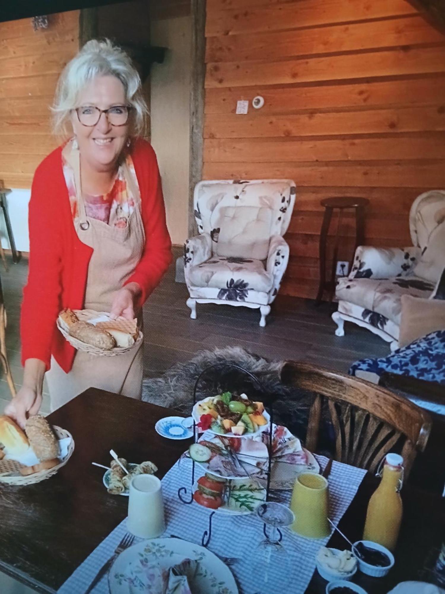 Pipowagen Elsebein Groningen Westerwolde Unieke Ligging Met Eigen Tuin En Vrij Uitzicht Over Veld Naar Natuurgebied Onstwedde 外观 照片